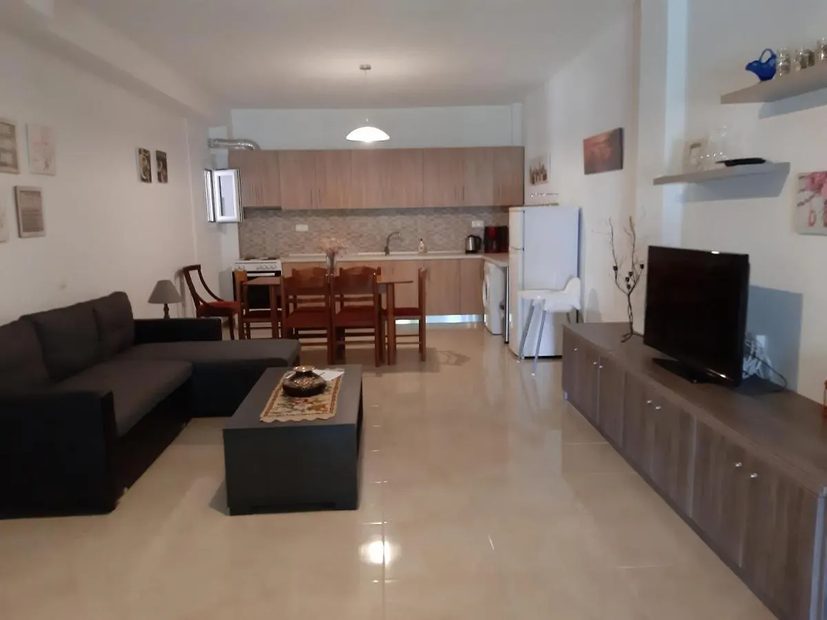 Maria Lemoni Swimming Pool Apartment Nea Skioni