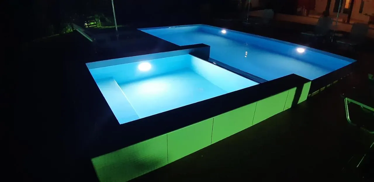 Maria Lemoni Swimming Pool Apartment Nea Skioni